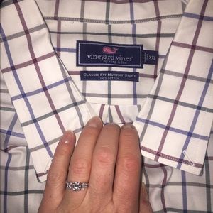 NWOT Men’s Vineyard Vines shirt